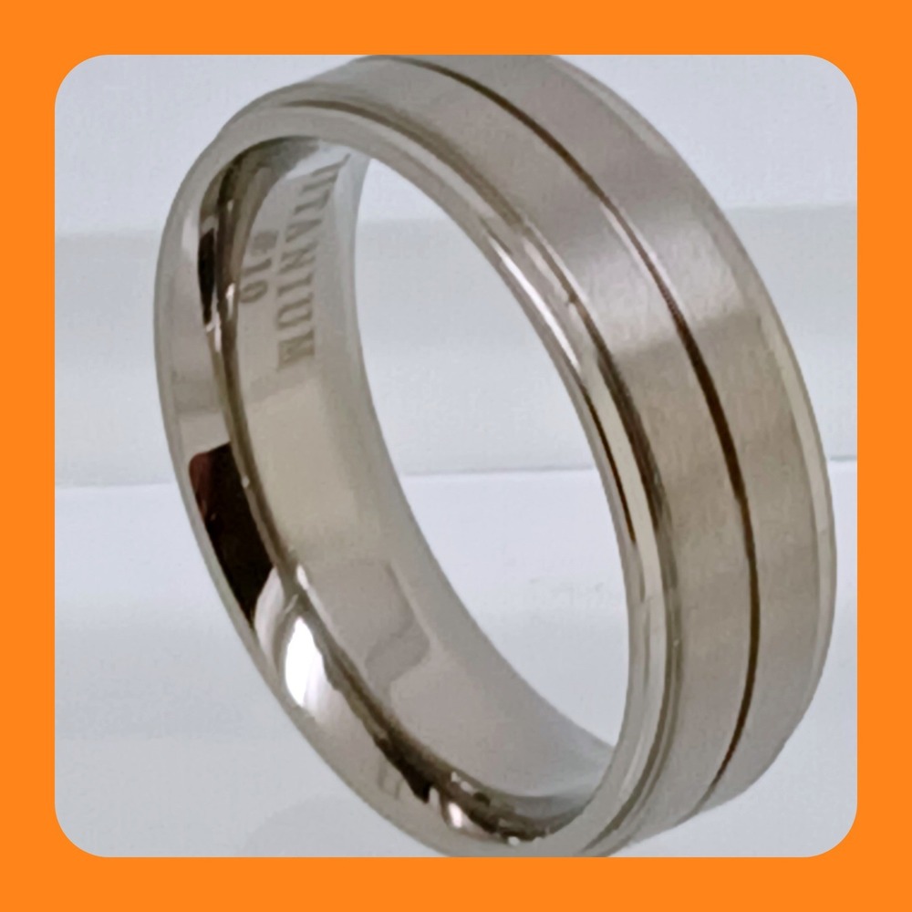 Vintage Titanium Men's 7mm Band Ring Size 10 Brushed Polished New Old Stock Y2K